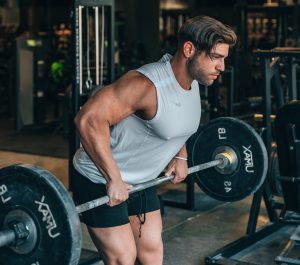 lifting heavy weights for progressive overload